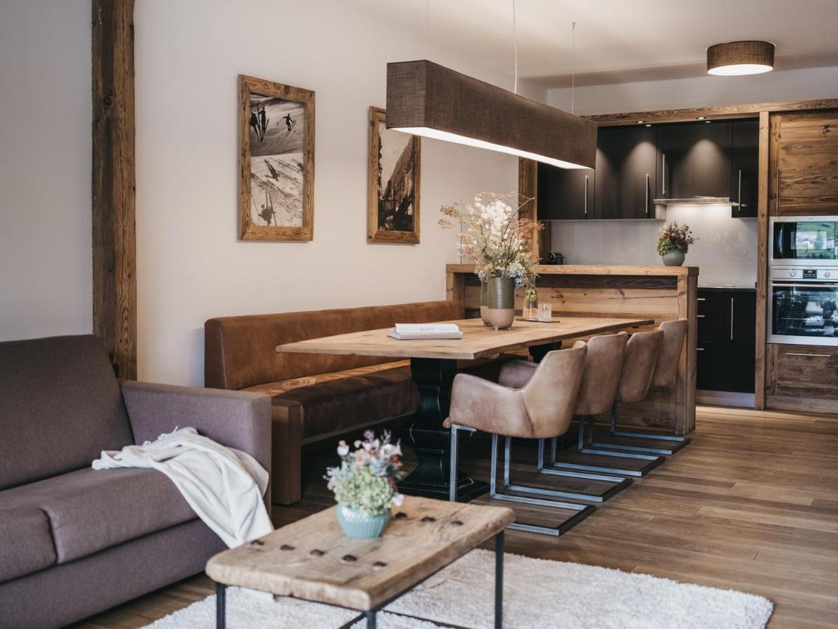 Grand Deluxe Appartement met 4 Kamers en Eersteklas Uitzicht